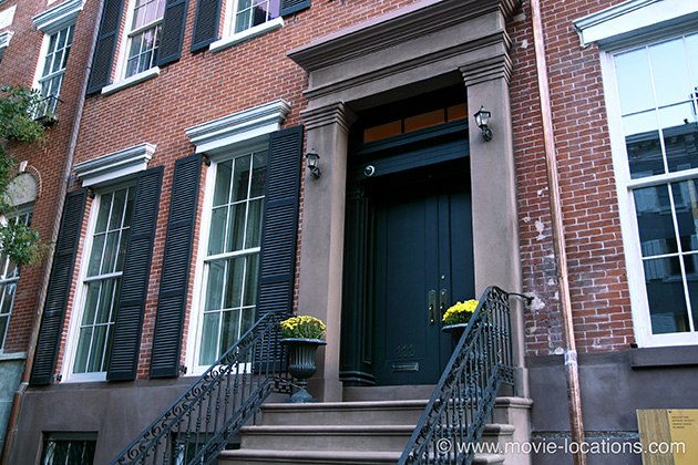 Barefoot In The Park film location: Waverly Place, Greenwich Village, New York