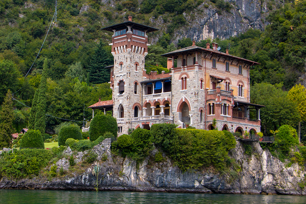 >Casino Royale film location: Villa La Gaetana, Lake Como