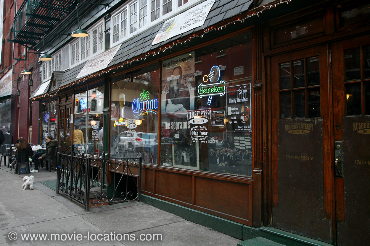Donnie Brasco filming location: Mulberry Street Bar, Mulberry Street, Little Italy, New York