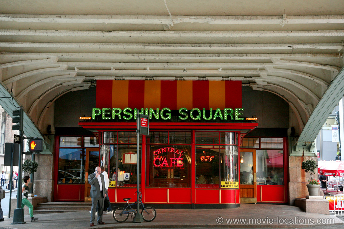Friends With Benefits filming location: Pershing Square Cafe, 42nd Street, New York