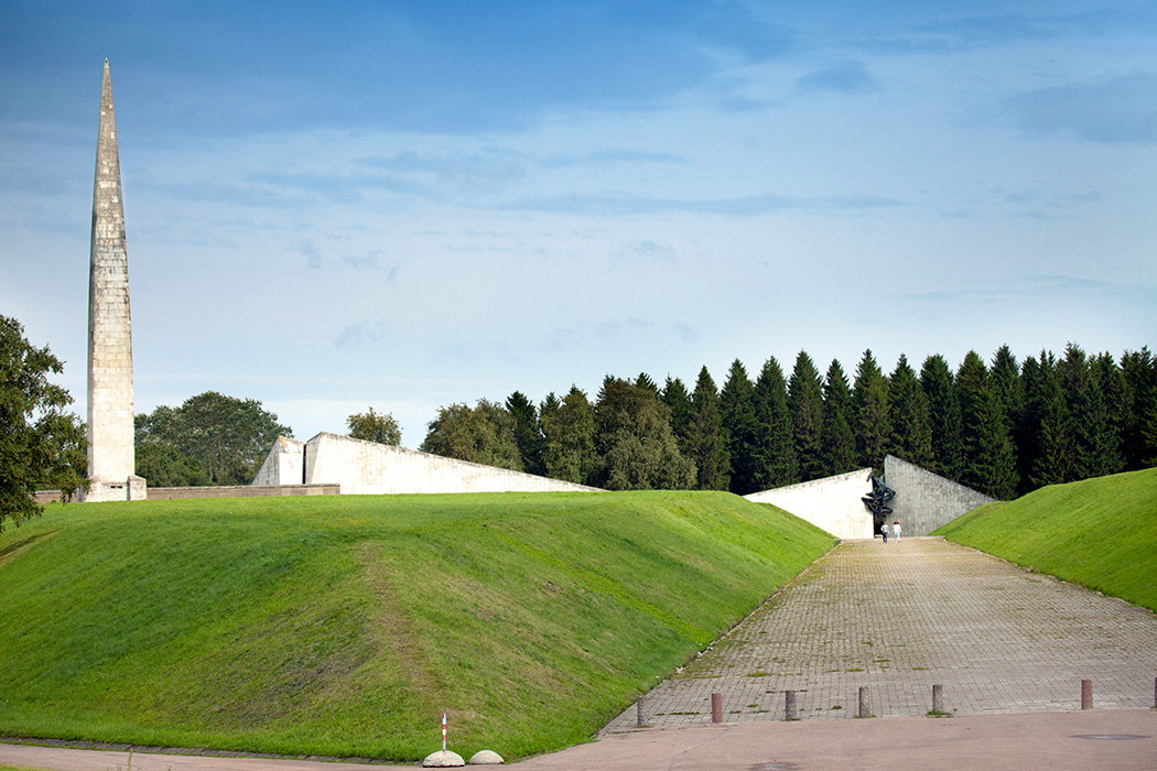 Tenet film location: Maarjamäe World War Two Memorial, Pirita Tee, Tallinn