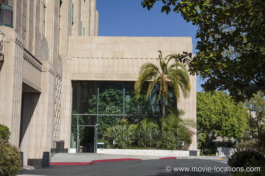 The Aviator location: Southwestern Law School, Wilshire Boulevard, Los Angeles