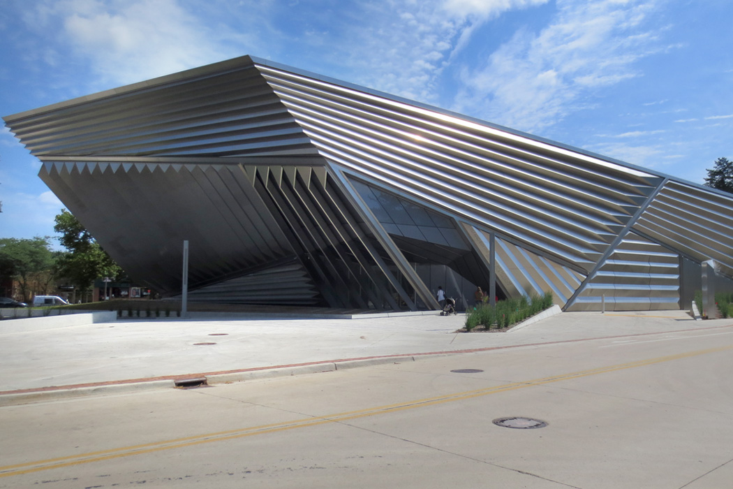 Batman v Superman: Dawn Of Justice filming location: Eli and Edythe Broad Art Museum, East Circle Drive, East Lansing