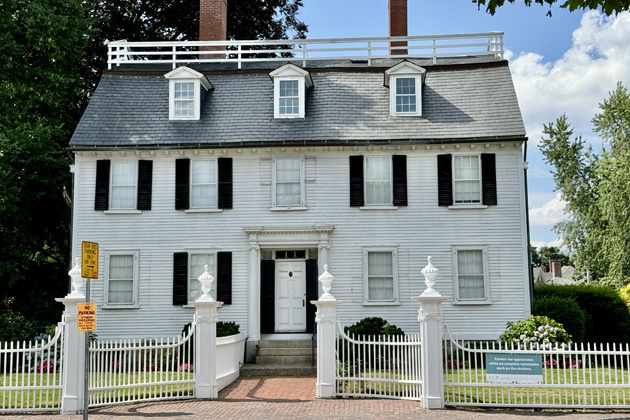 Hocus Pocus film location: Ropes Mansion, Essex Street, Salem, Massachusetts