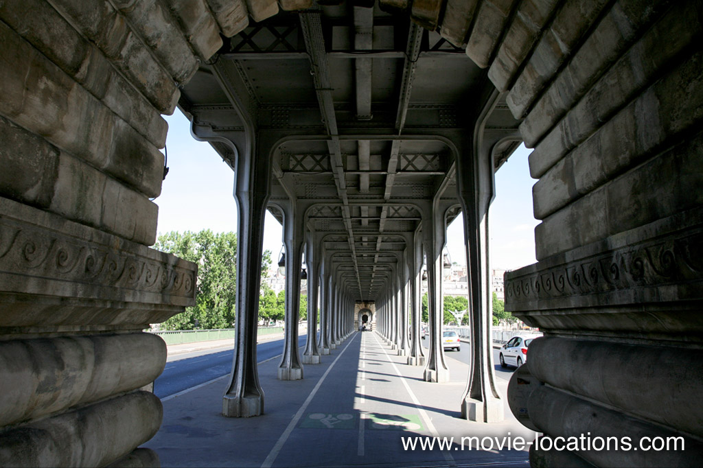 Inception filming location: Pont de Bir-Hakeim, Paris