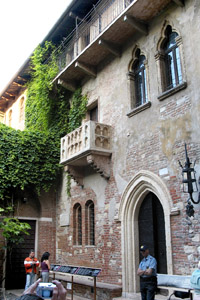 Letters To Juliet location: Casa Di Giulietta, Verona, Tuscany