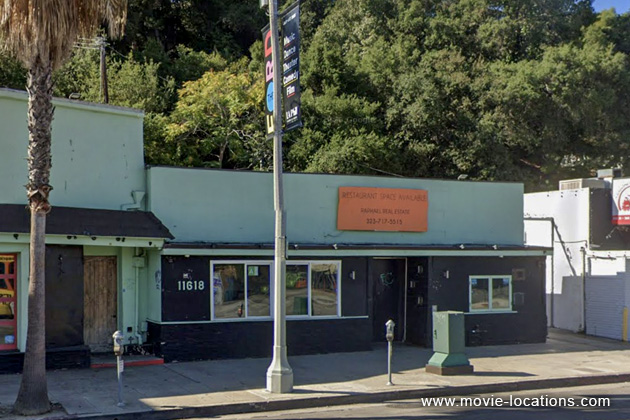 Obsession filming location: Roguelike Tavern (since closed), Ventura Boulevard, Studio City, California