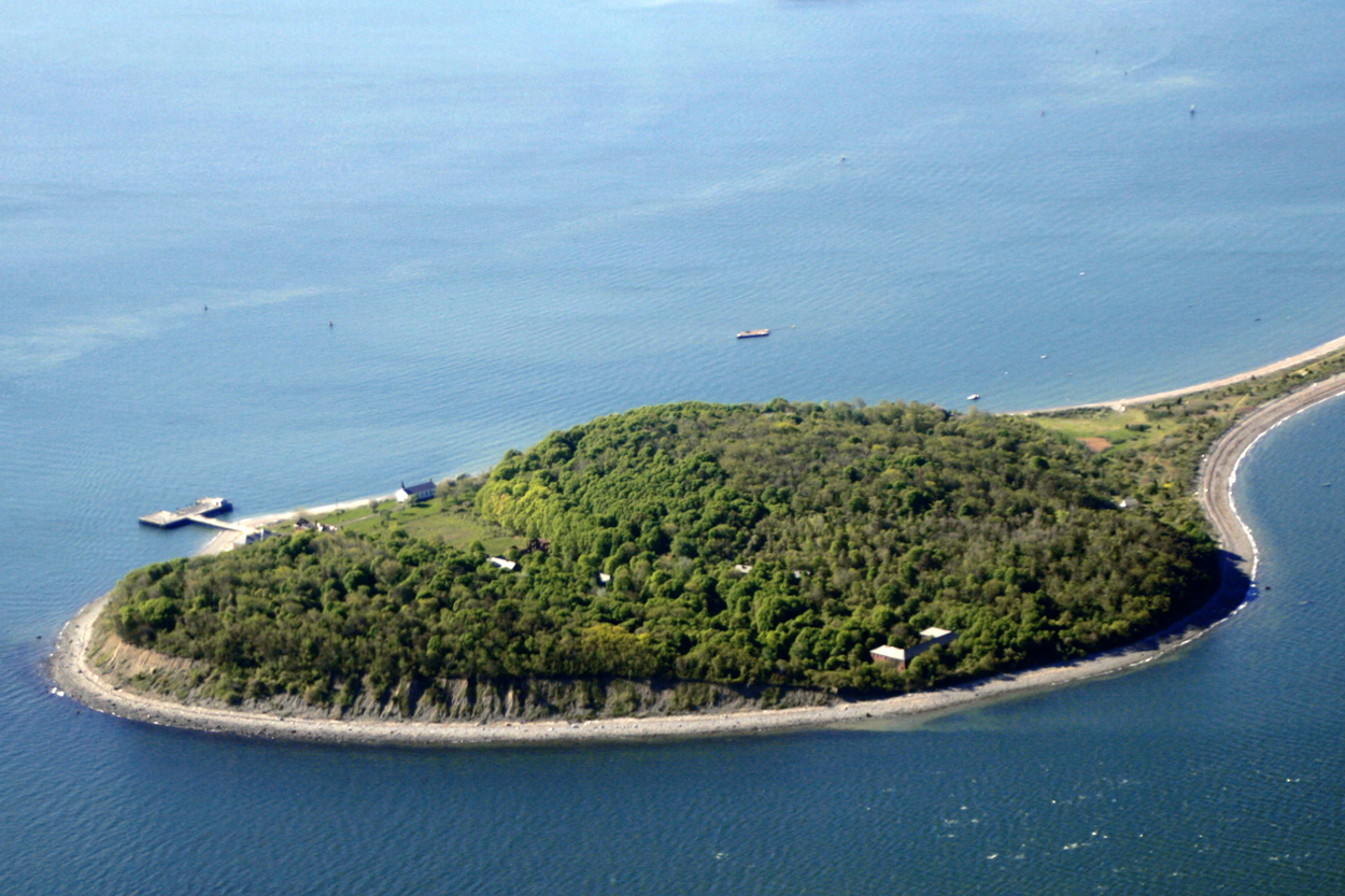 Shutter Island film location: Peddocks Island, Boston Harbor, Massachusetts