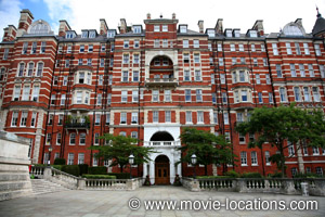 The Thirty-Nine Steps location: Richard Hannay's apartment: Albert Court, Kensington, London SW7