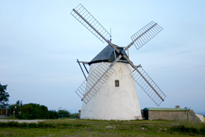 The Three Musketeers (1993) location: Windmill, Retz