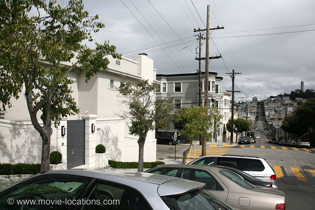 Vertigo filming location: 900 Lombard Street, and Coit Tower on the horizon, San Francisco