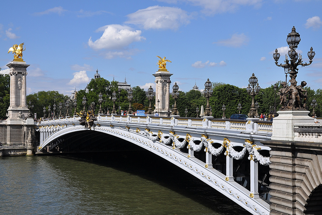 A View To A Kill location: Pont Alexandre III, Paris